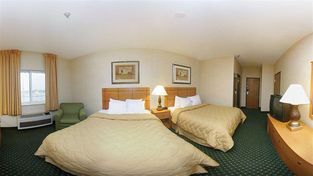 Inn Comfort Biltmore West 2*